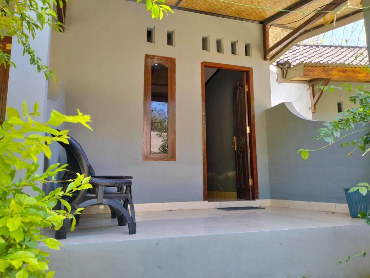 T&T Homestay Kuta  Exterior photo