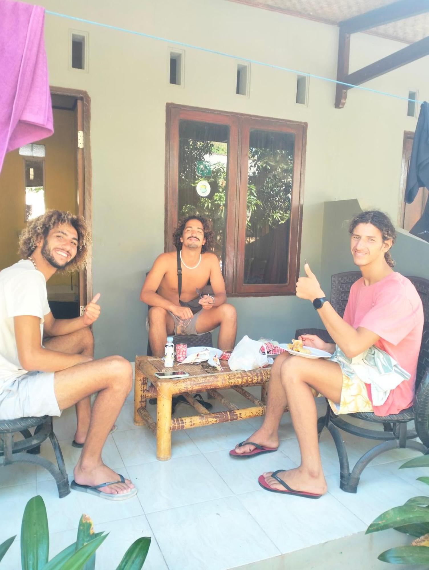 T&T Homestay Kuta  Exterior photo